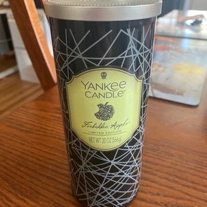 ❌SOLD❌Yankee Candle Limited Edition Forbidden Apple 20oz Candle